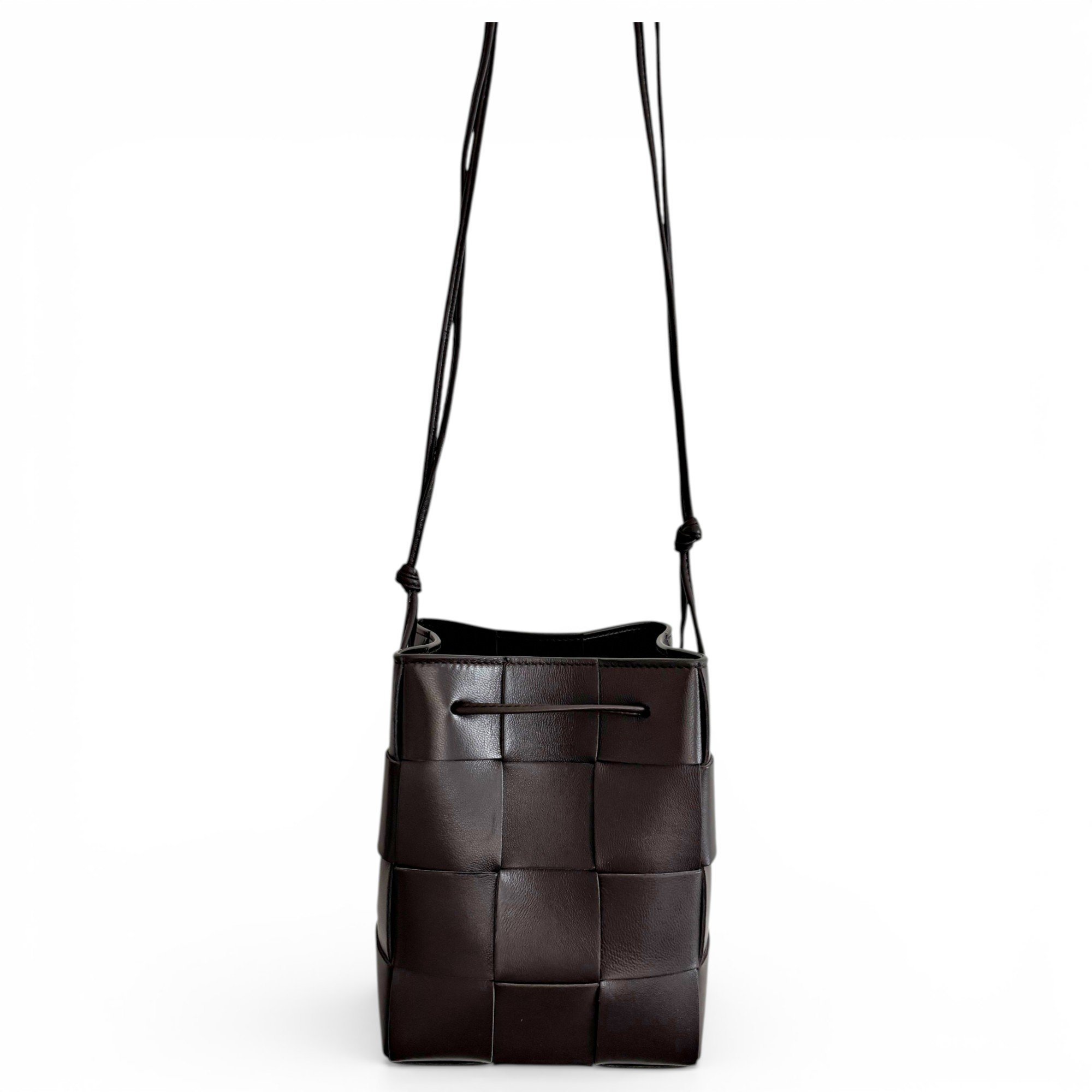 Cassette Bucket leather crossbody bag