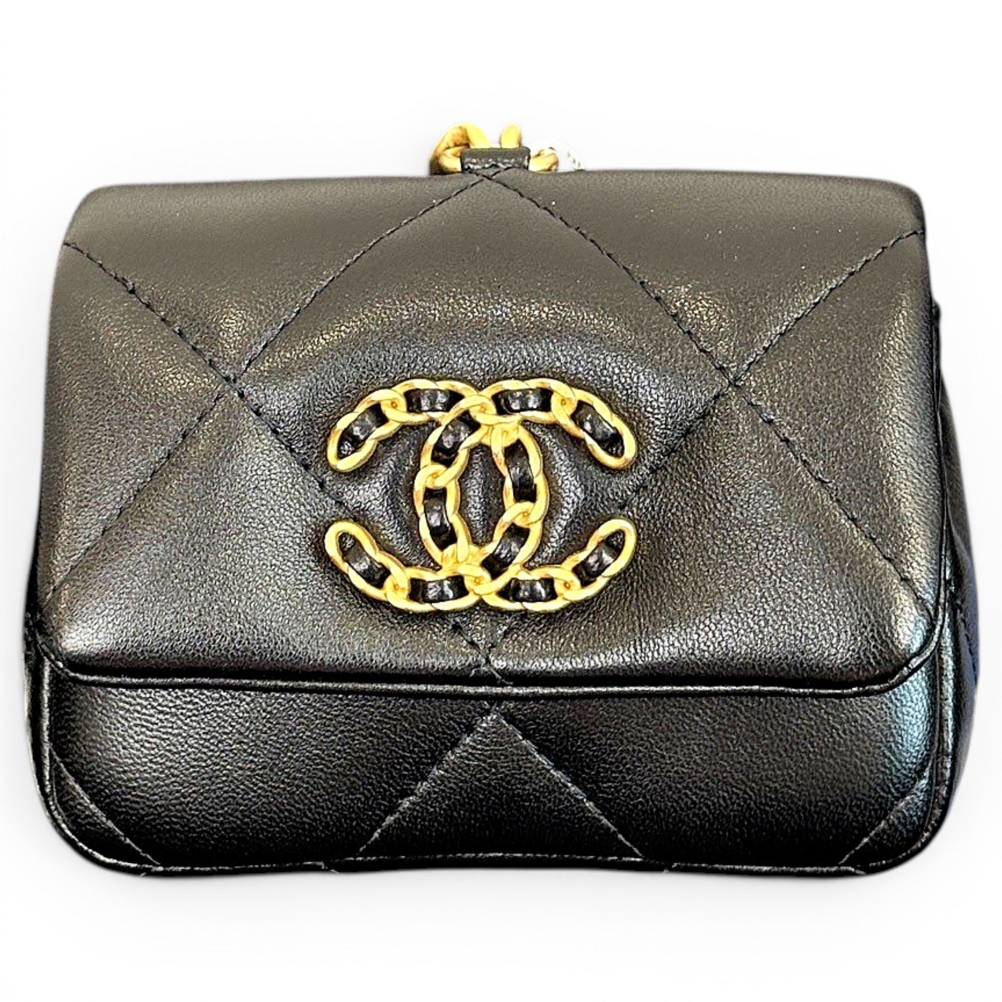 Chanel 19 leather handbag