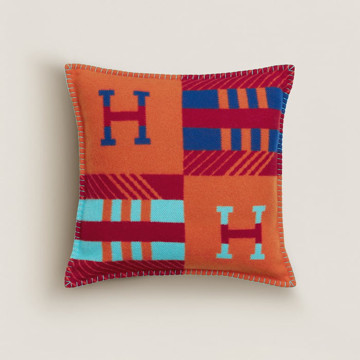 Avalon Jump'H Pillow