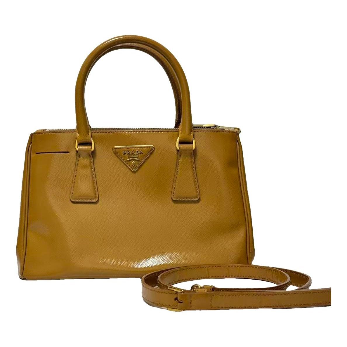 Galleria leather handbag