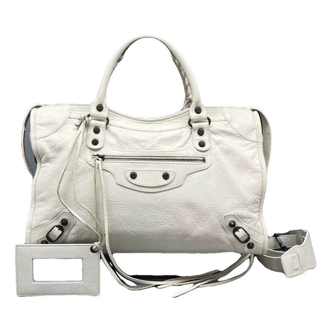 City leather handbag