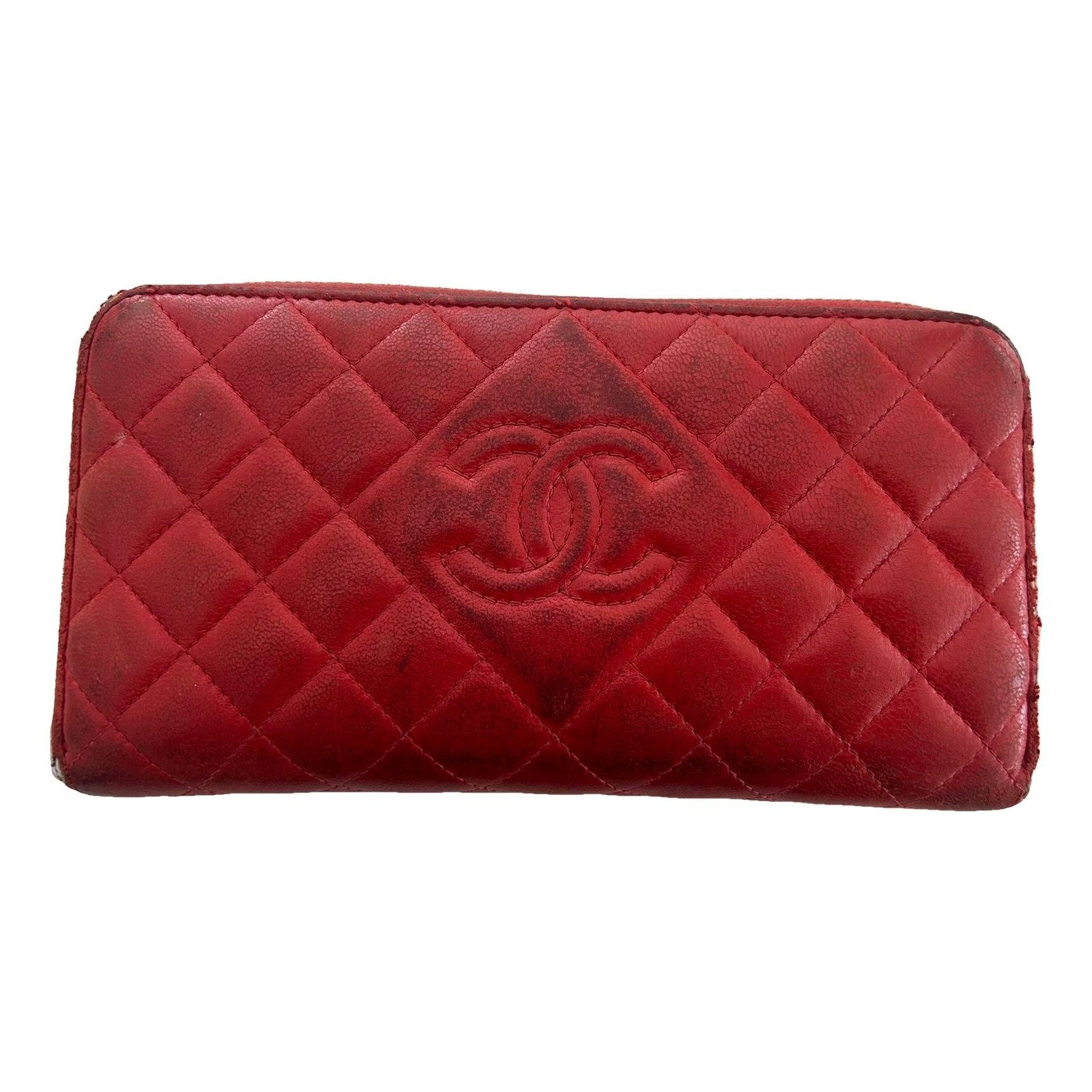 Leather clutch bag