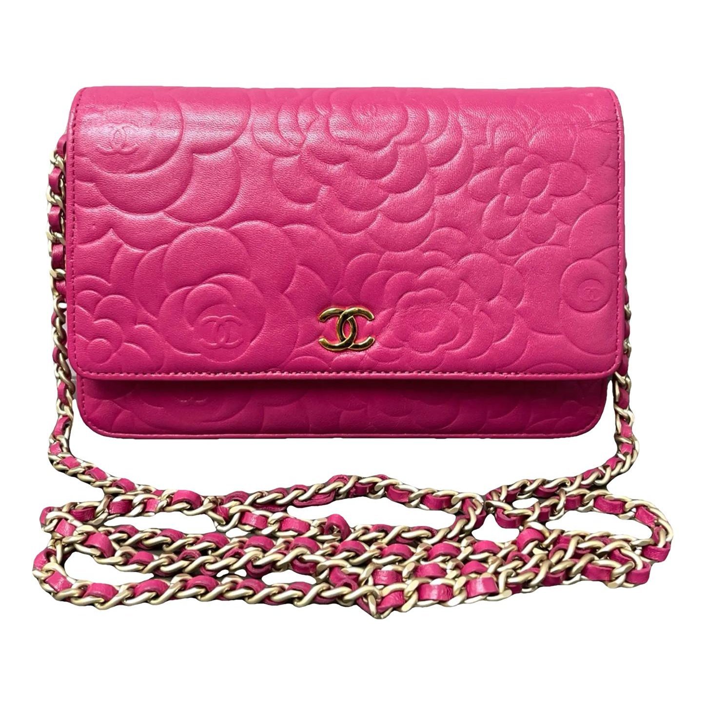 Wallet On Chain Timeless/Classique leather crossbody bag