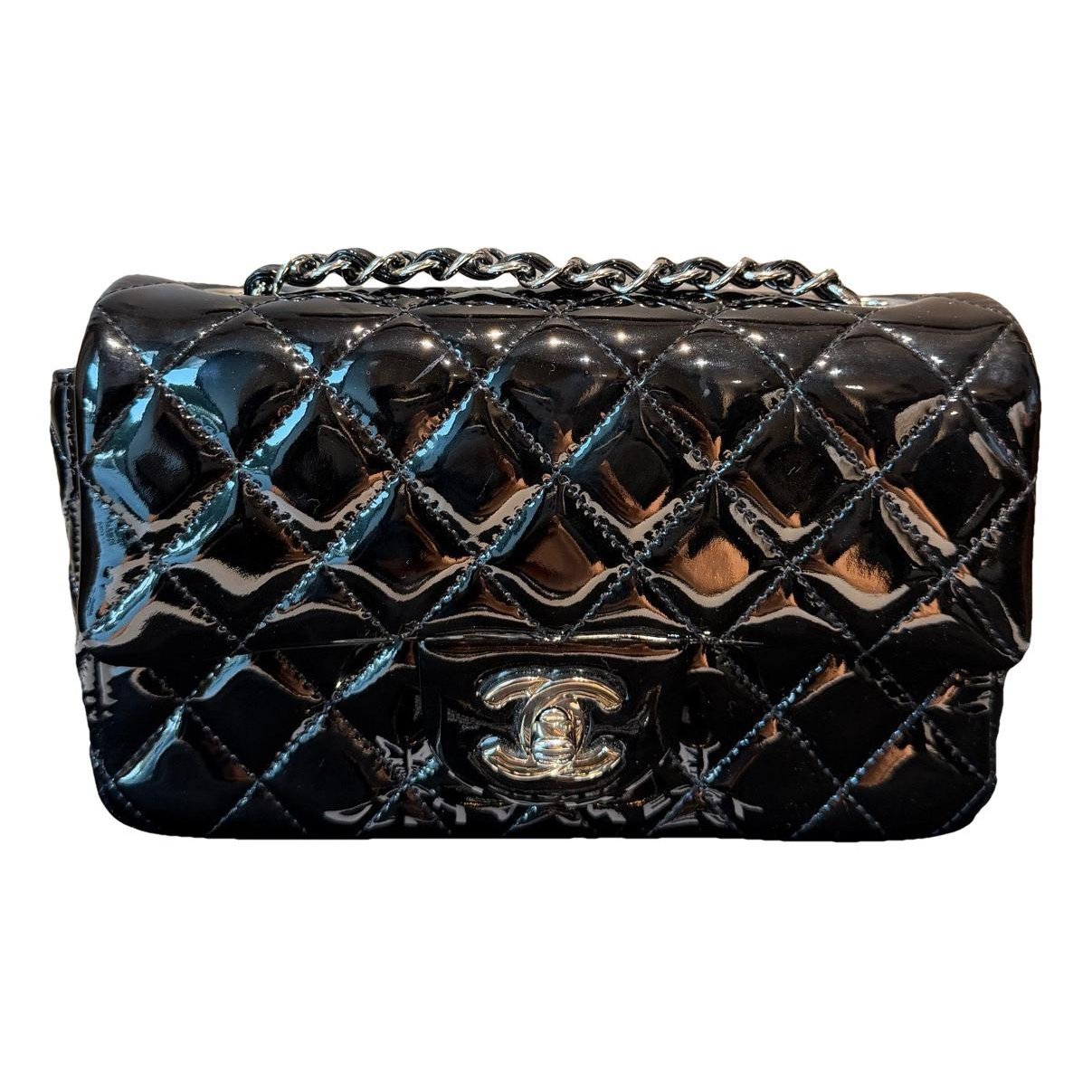 Timeless/Classique patent leather crossbody bag