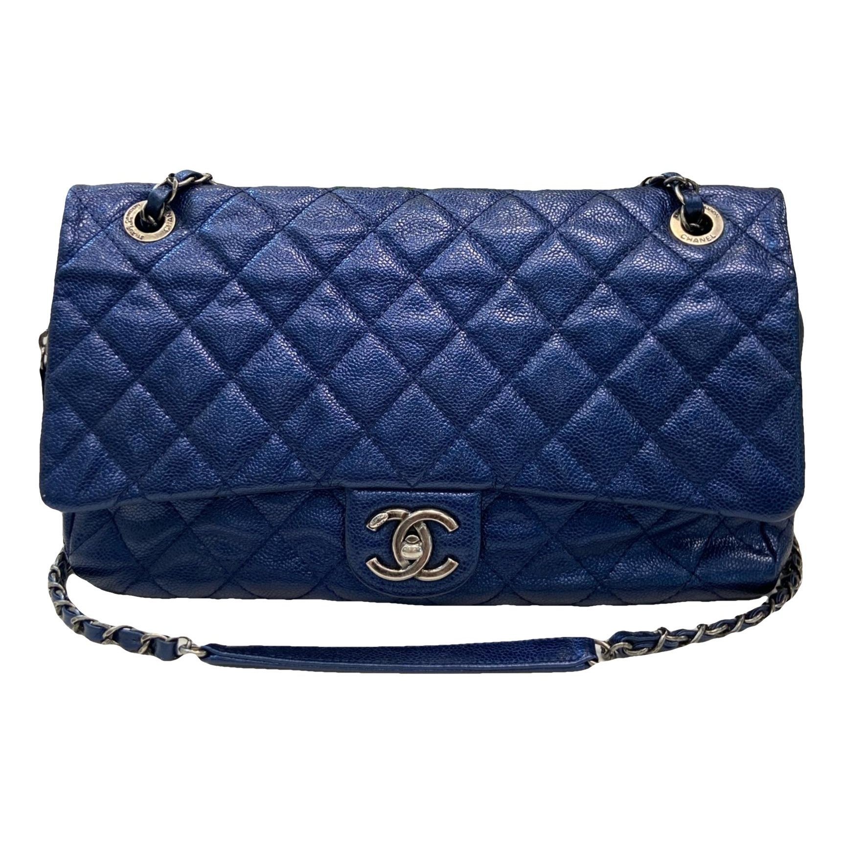 Timeless/Classique leather crossbody bag
