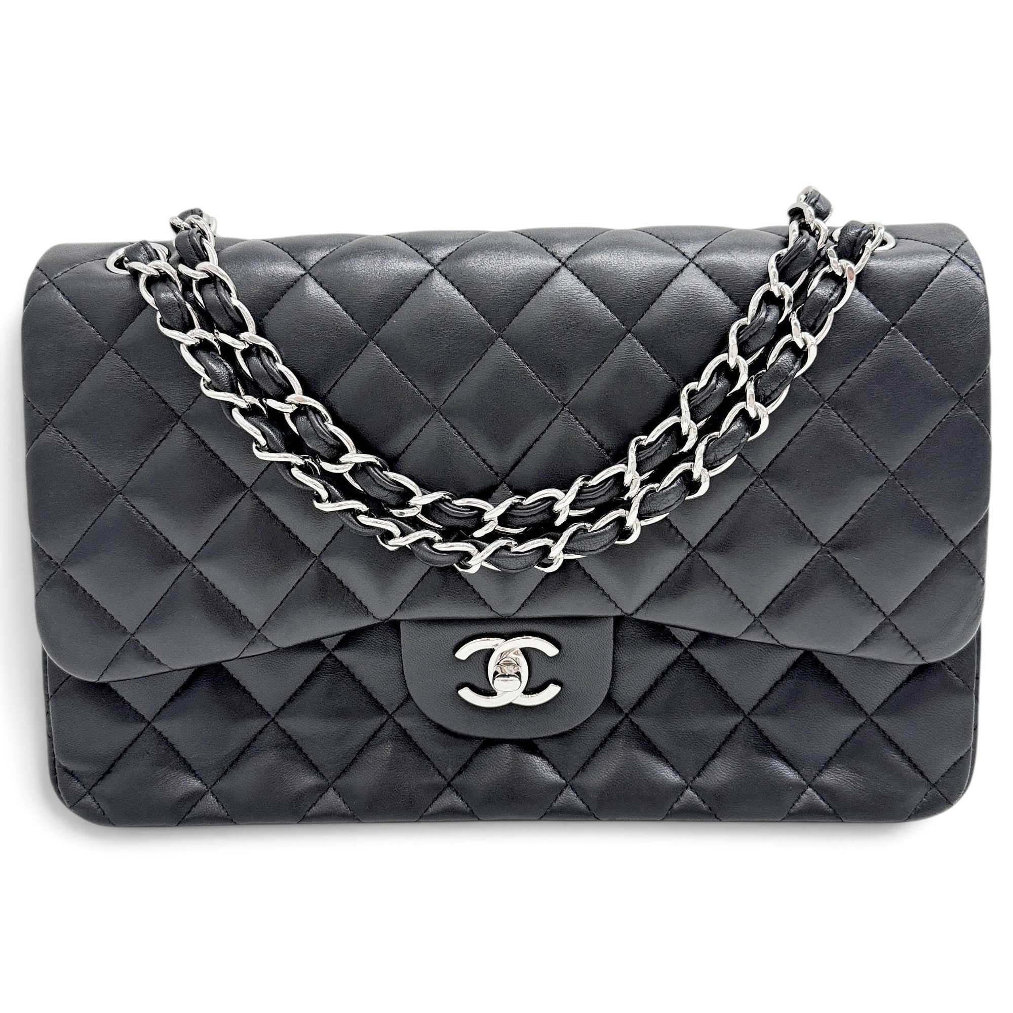 Chanel Timeless/Classique leather handbag