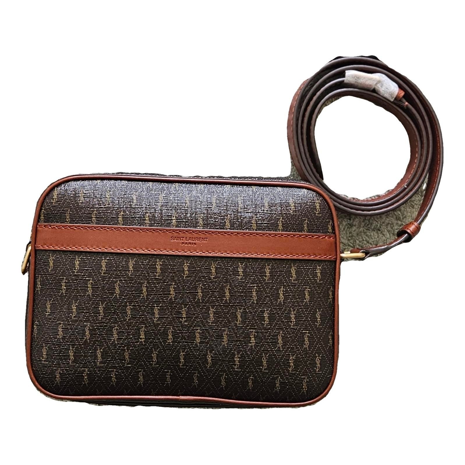Leather crossbody bag