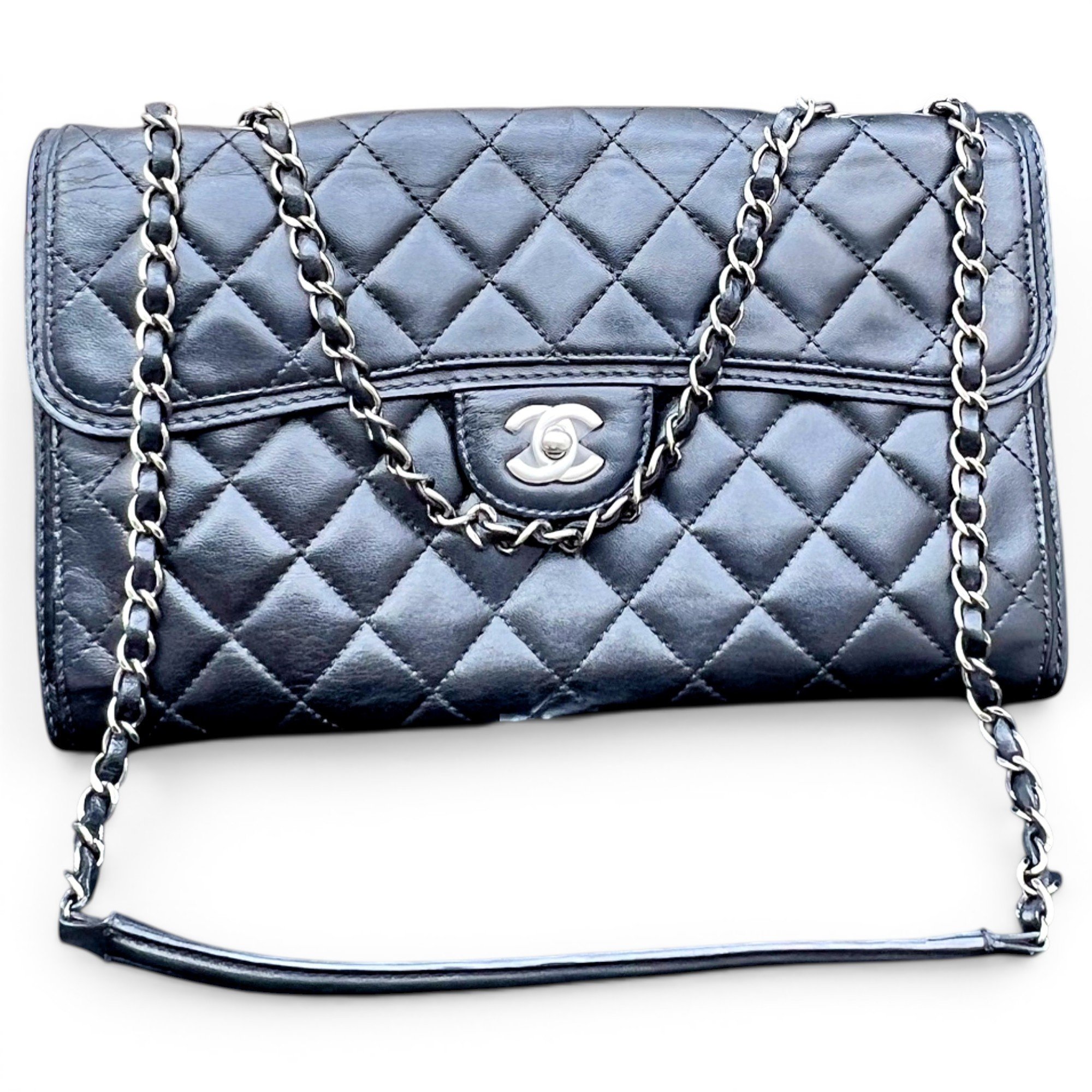Timeless/Classique leather crossbody bag