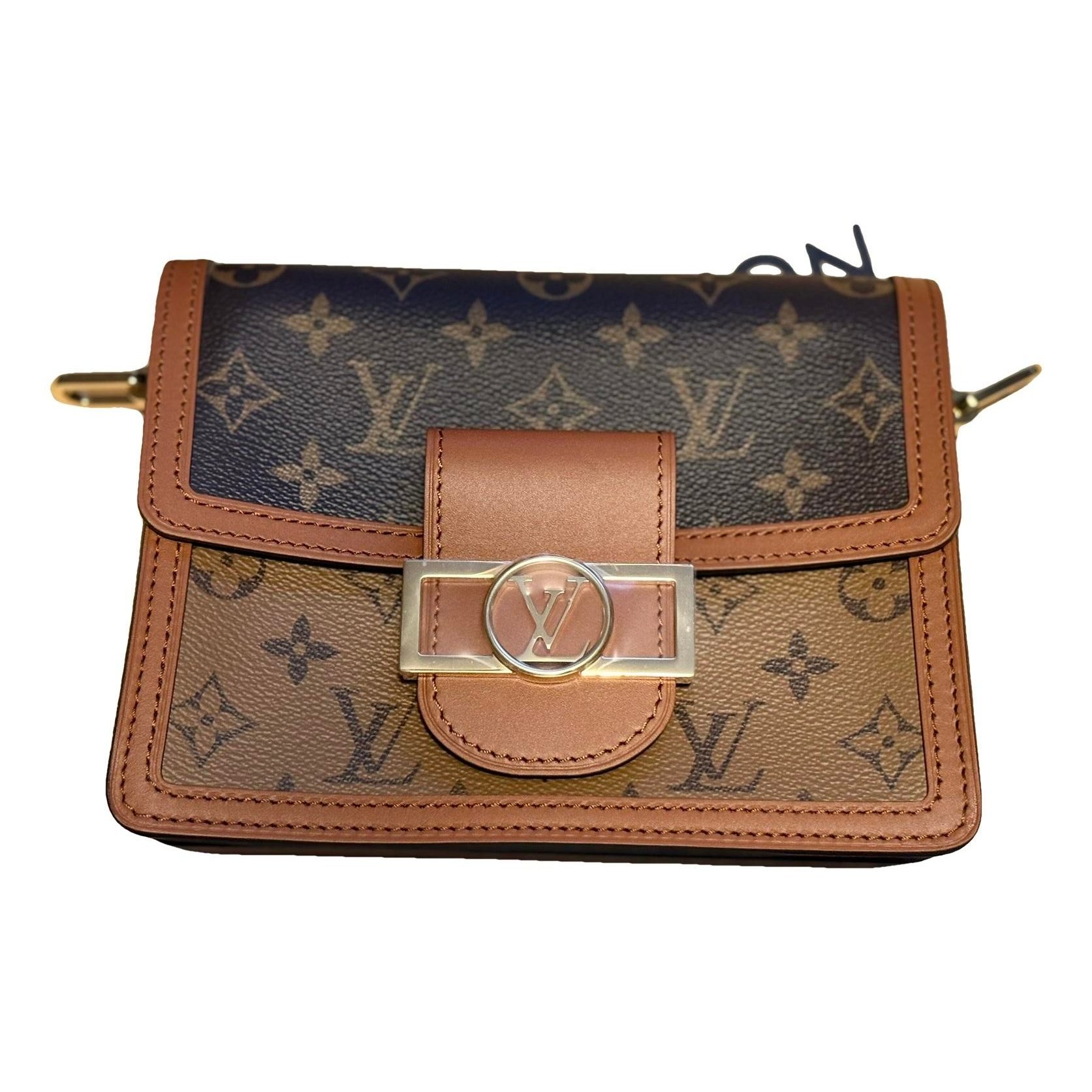 Dauphine leather crossbody bag