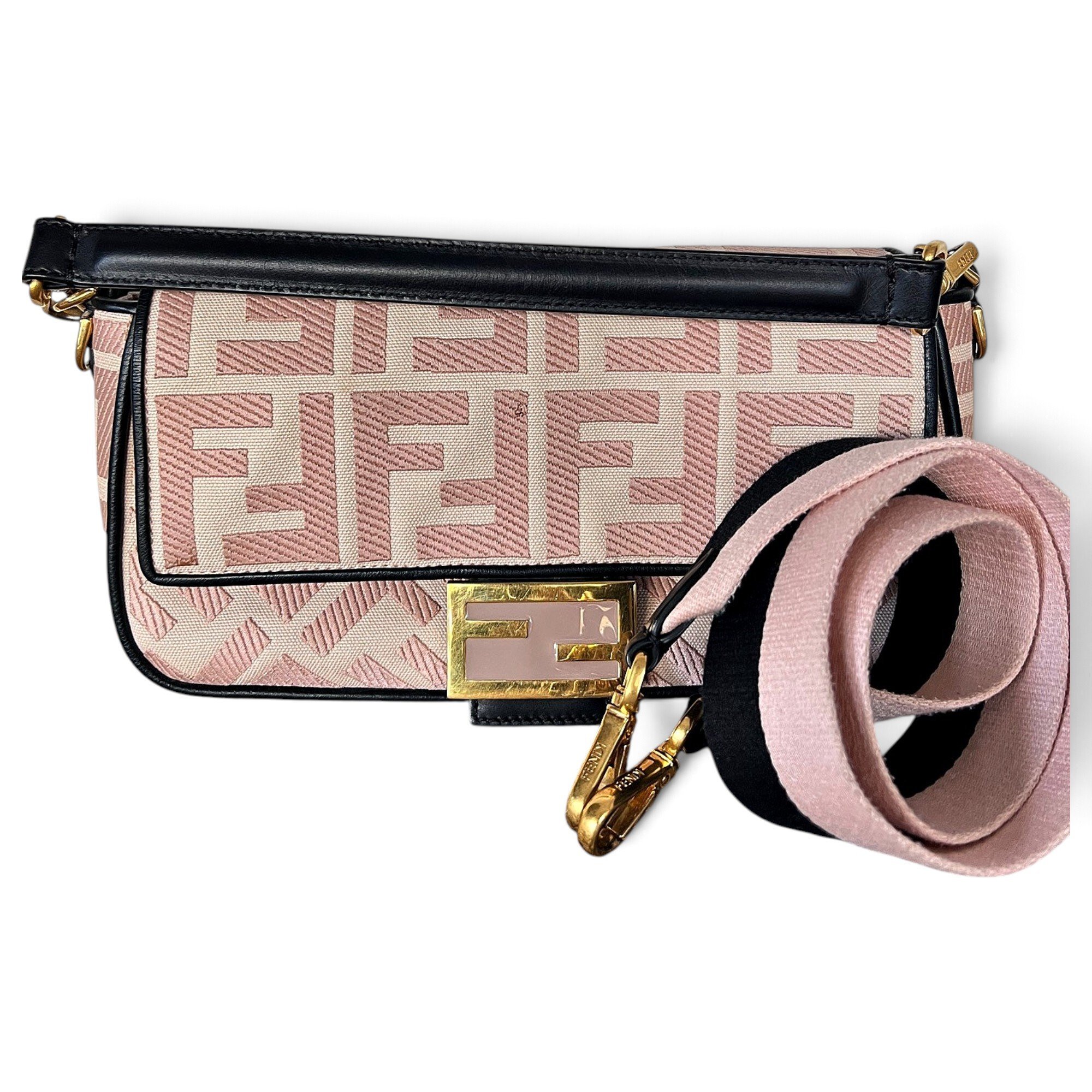 Baguette cloth handbag