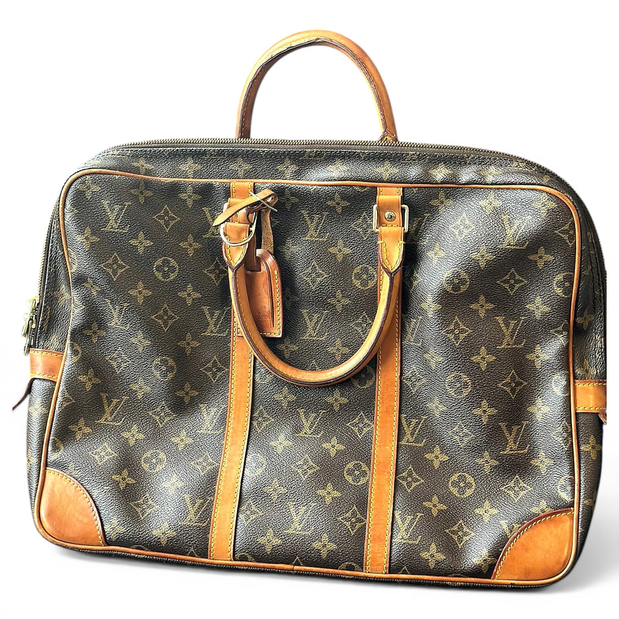 Leather travel bag