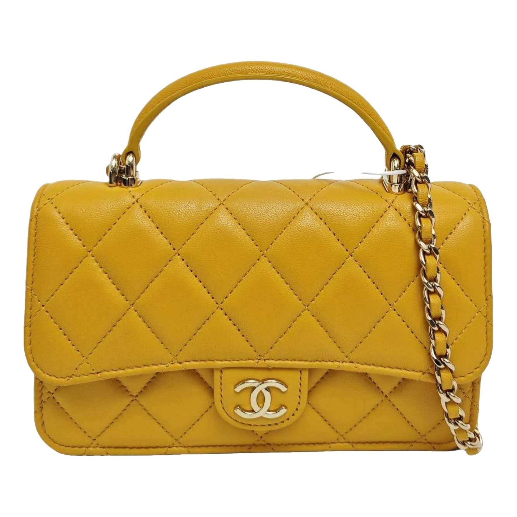 Timeless Classique Top Handle leather handbag
