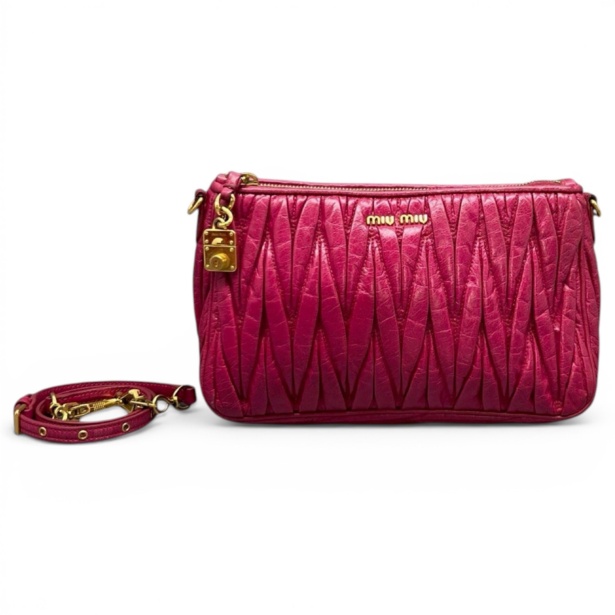 Matelassé leather handbag
