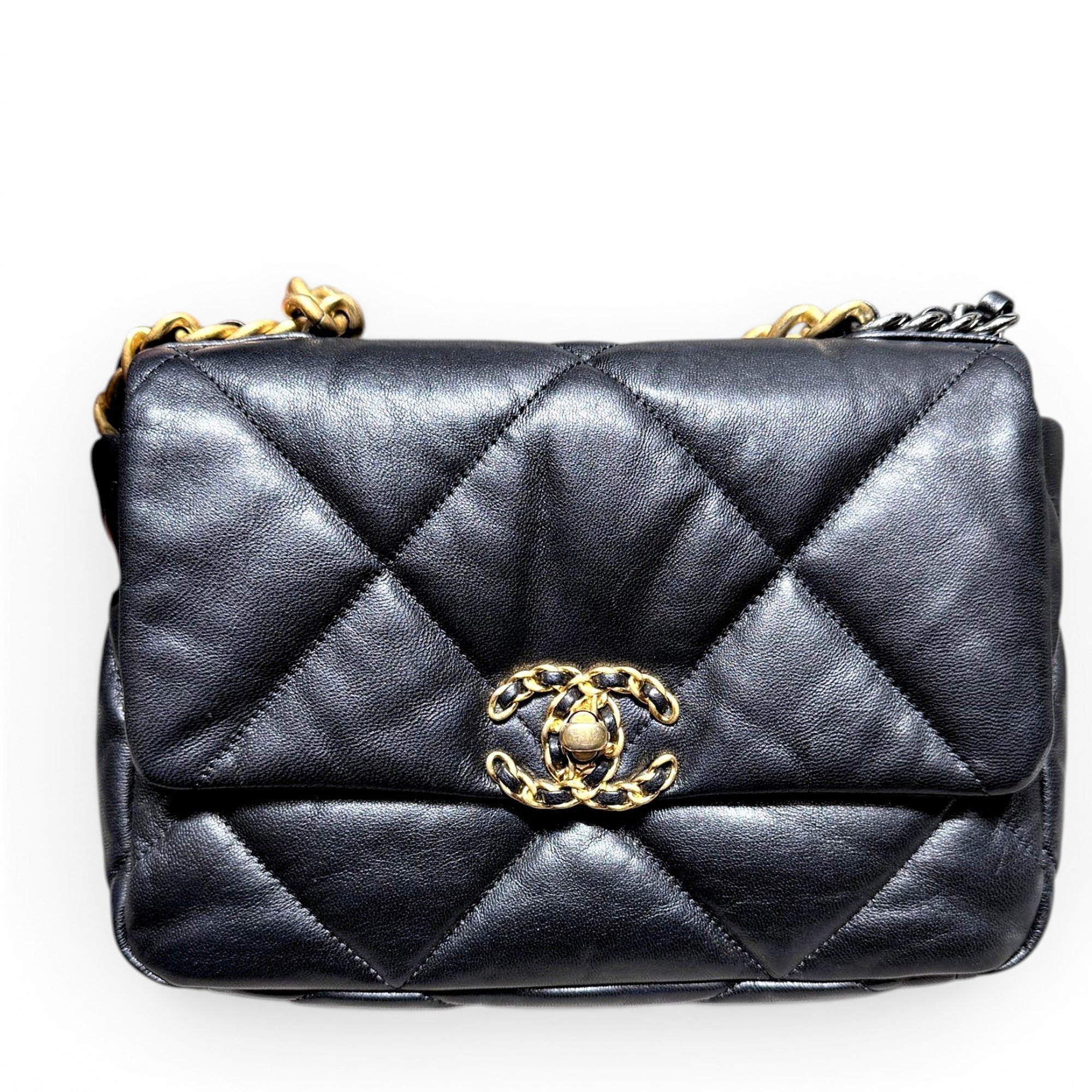 Chanel 19 leather handbag