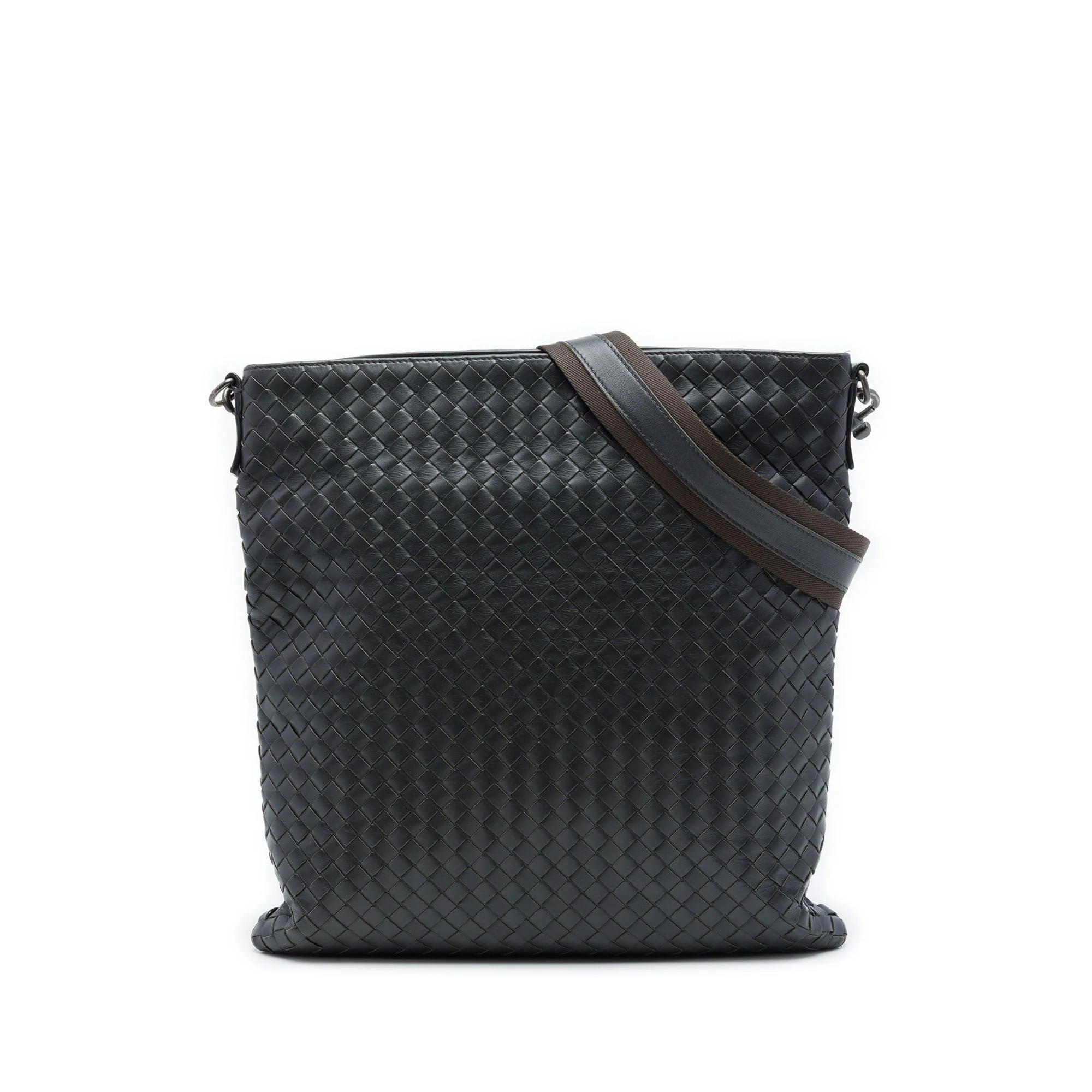 Veneta leather crossbody bag