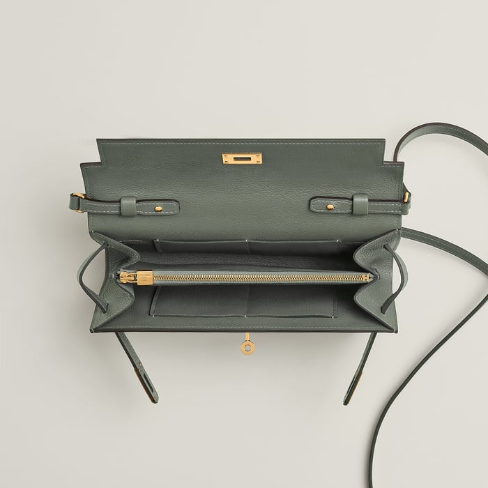 Vert Amande Kelly Classique to Go Wallet