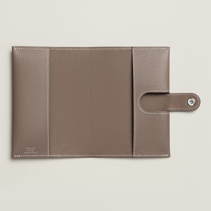 Étoupe R.M.S Passport Holder