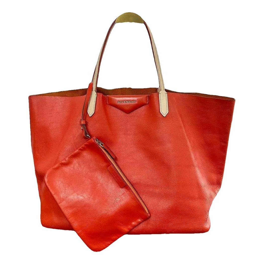 Antigona leather handbag