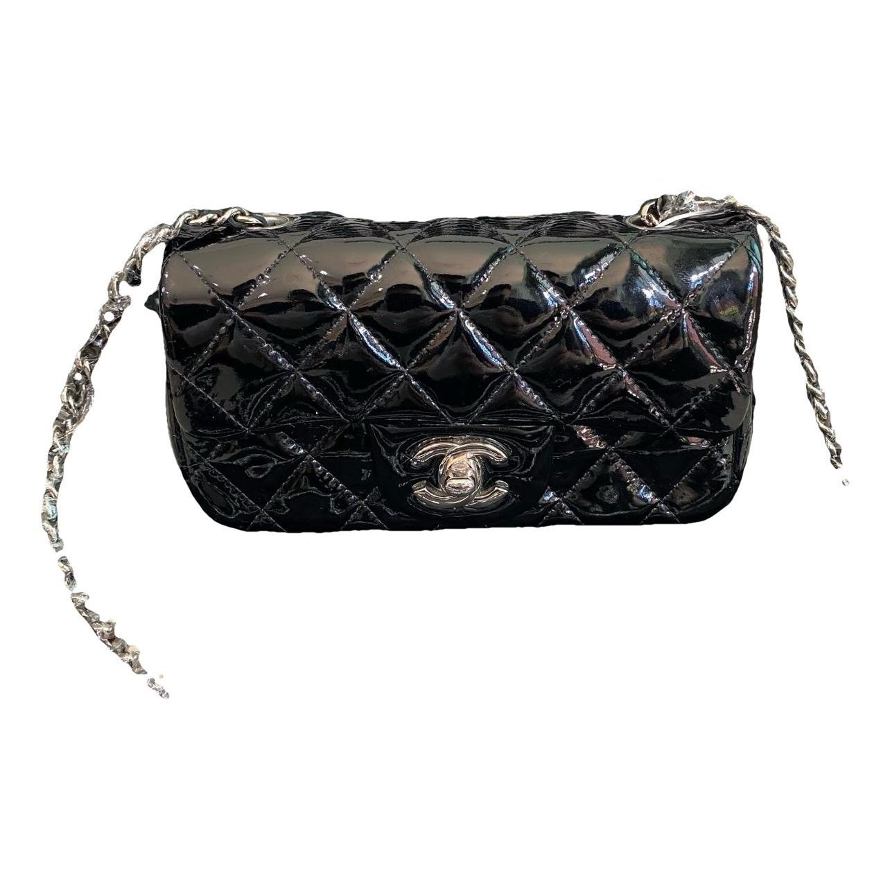 Timeless/Classique patent leather crossbody bag