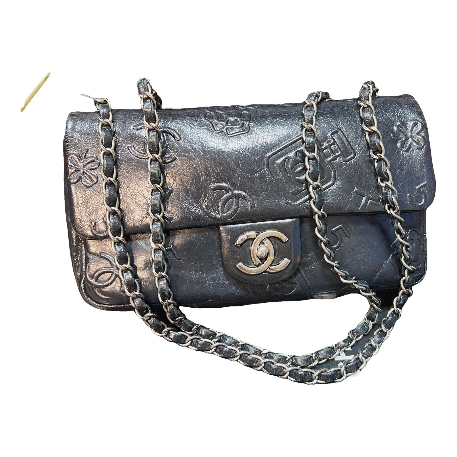 Timeless/Classique leather crossbody bag