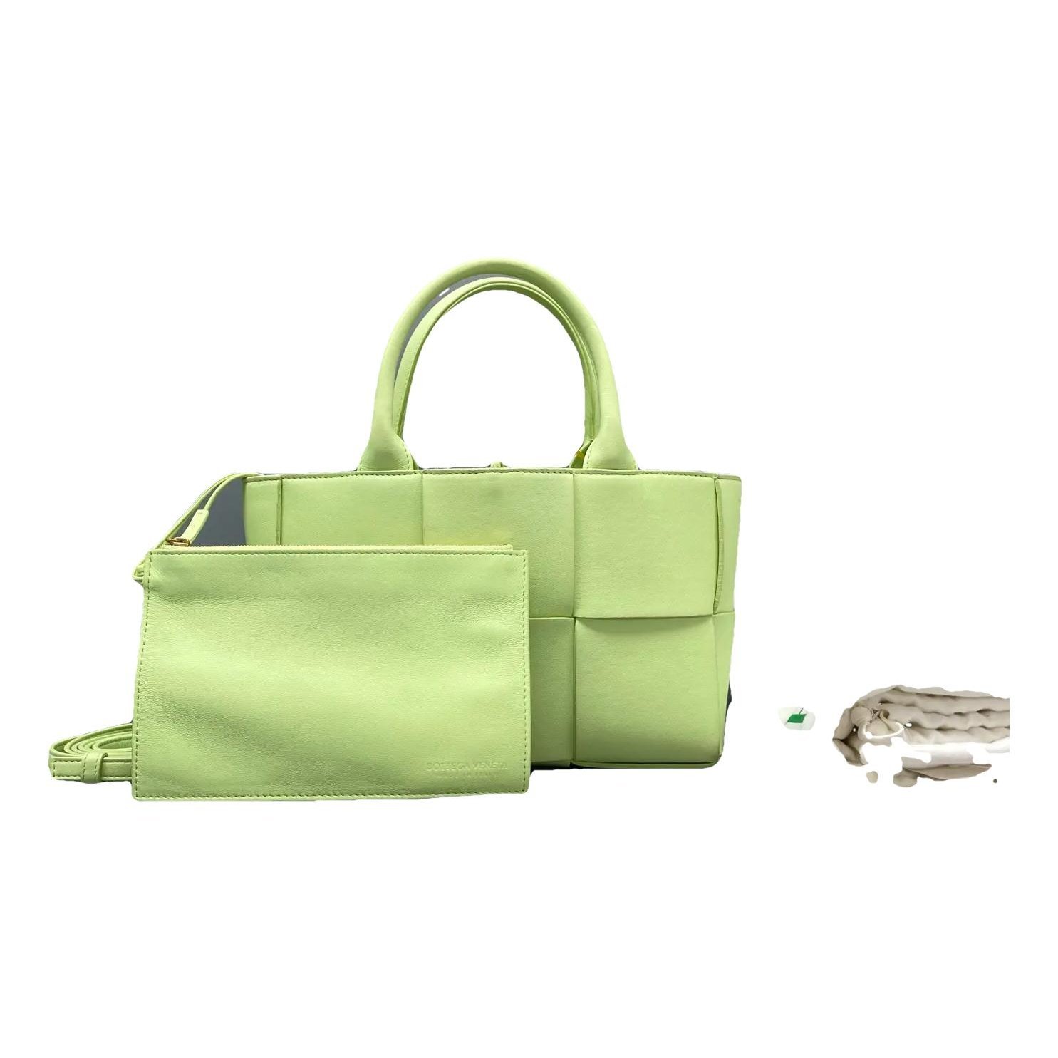 Arco leather crossbody bag