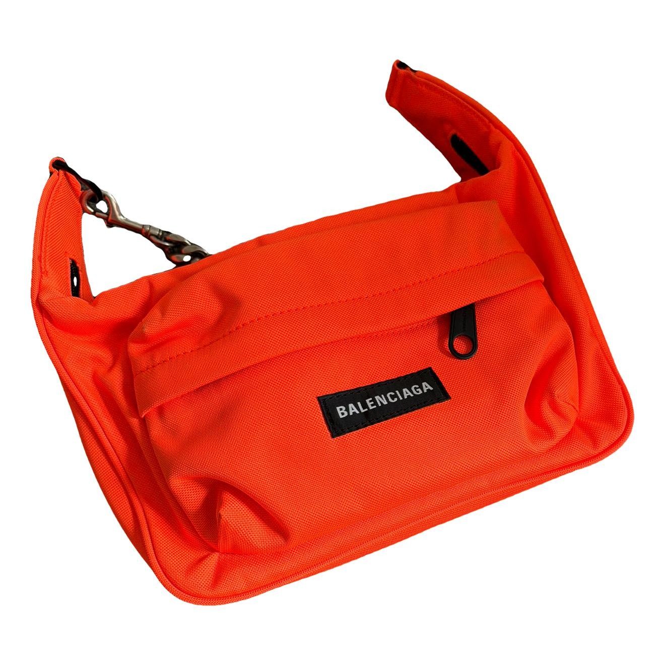 Wheel handbag