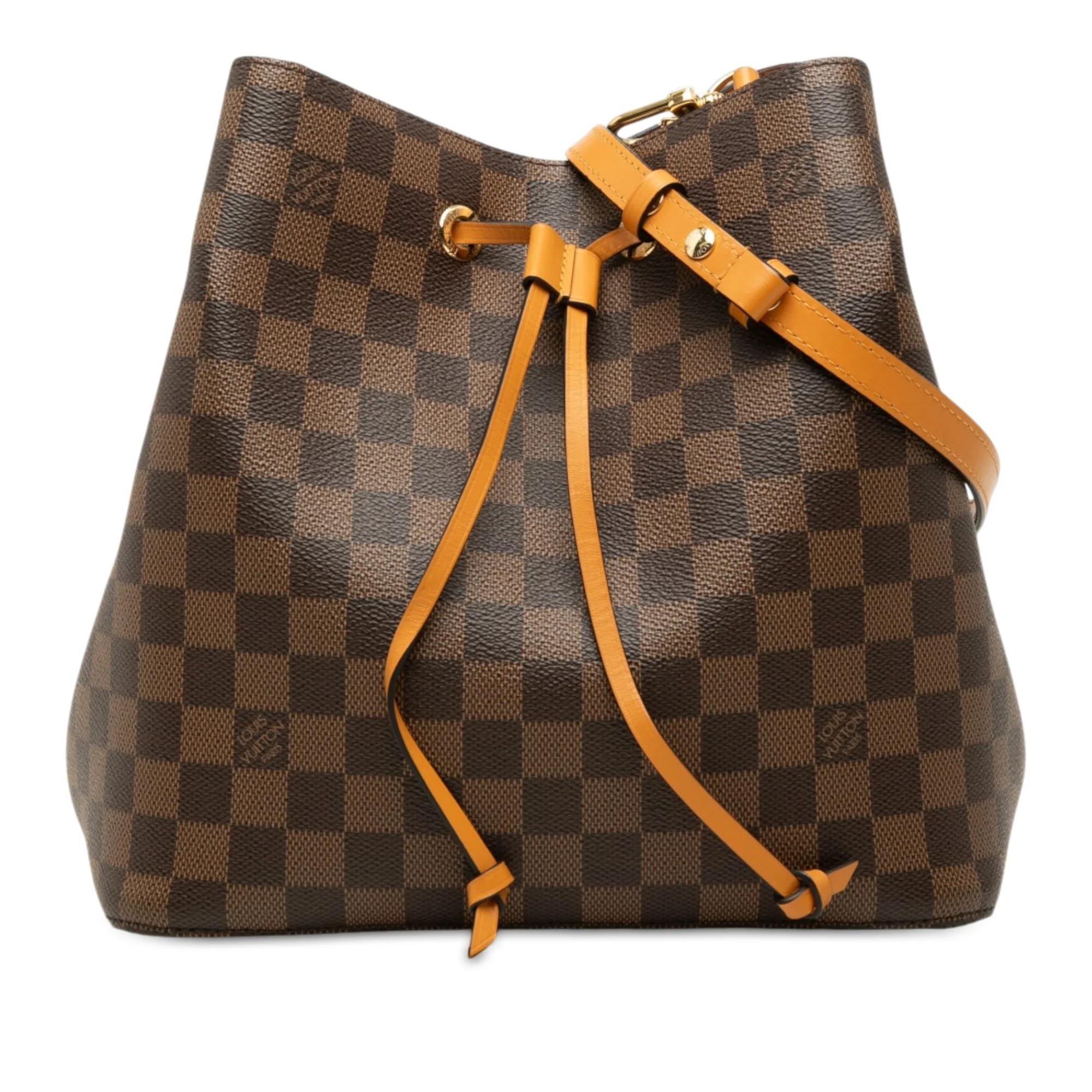 Bucket leather bag