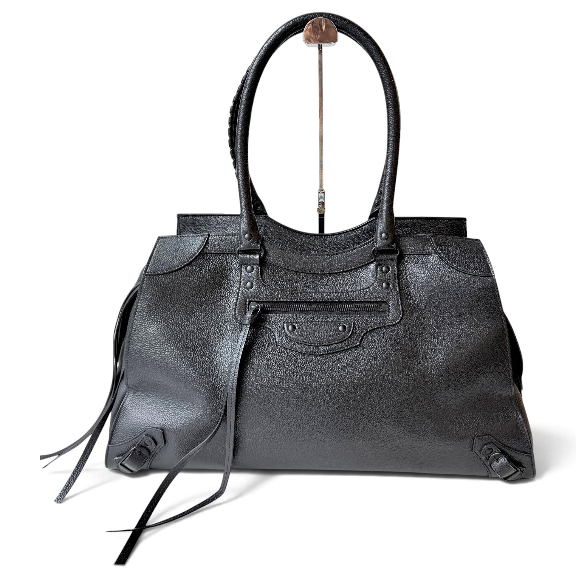 Neo Classic leather handbag
