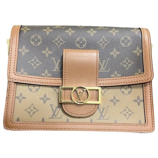 Dauphine leather crossbody bag