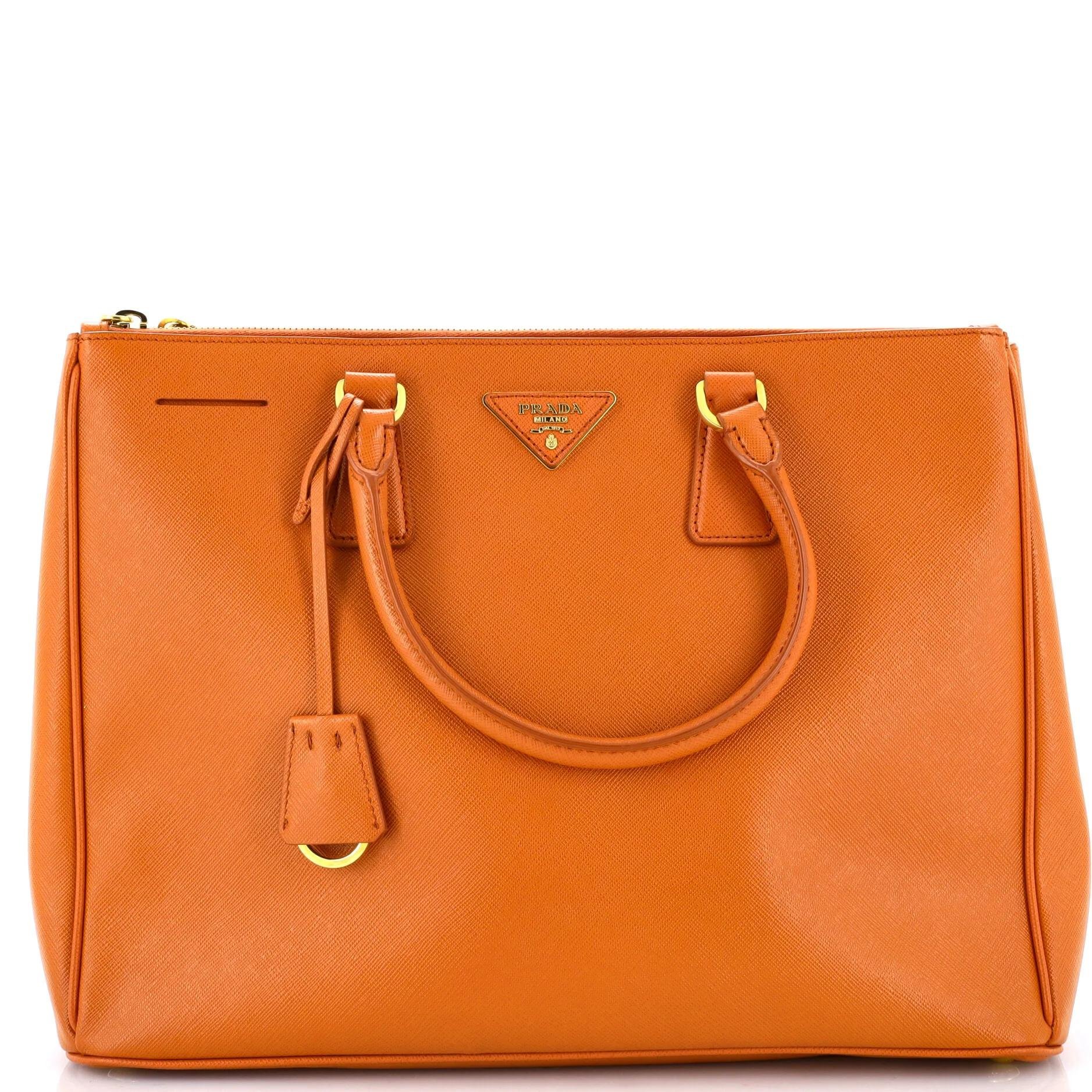 Leather tote