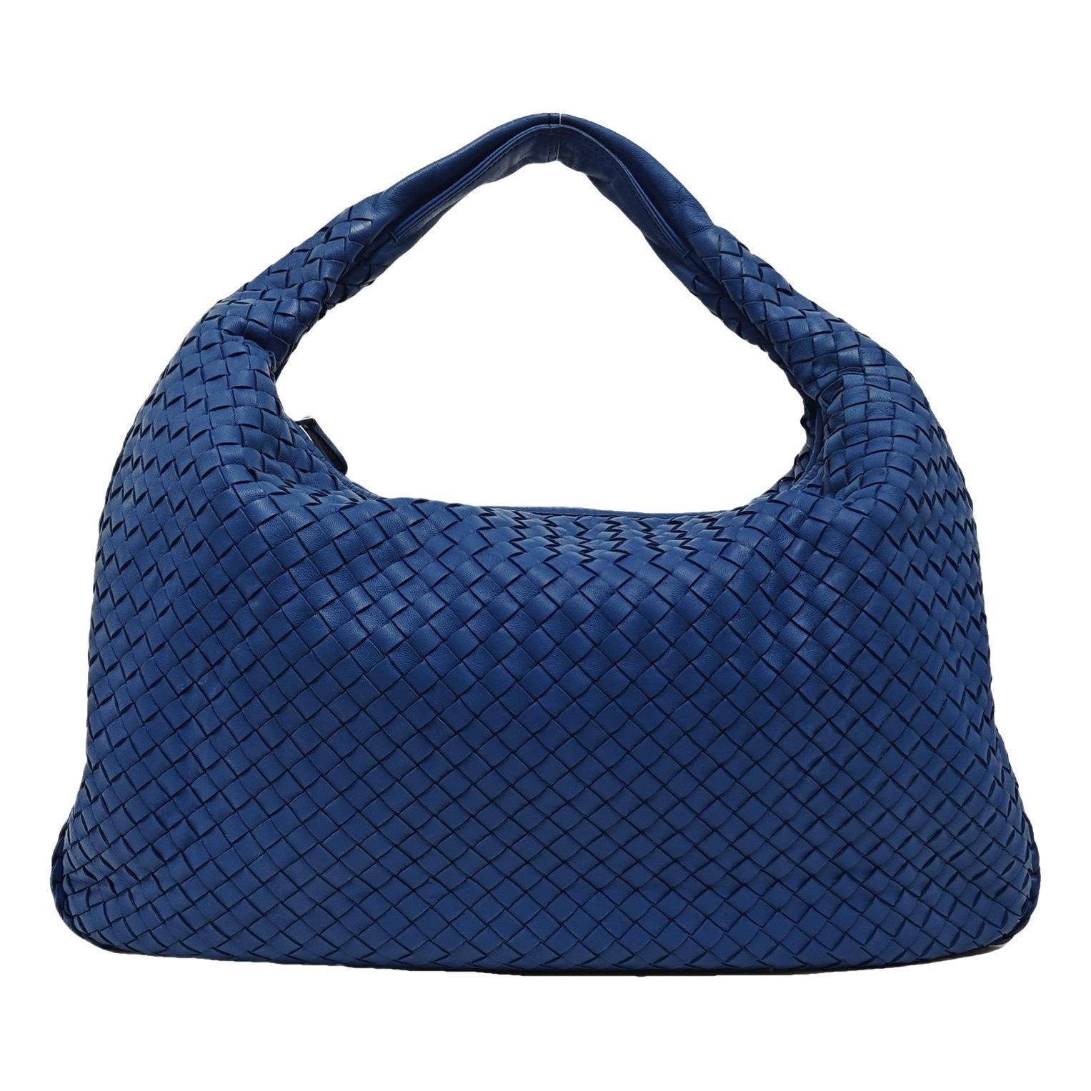 Veneta leather handbag