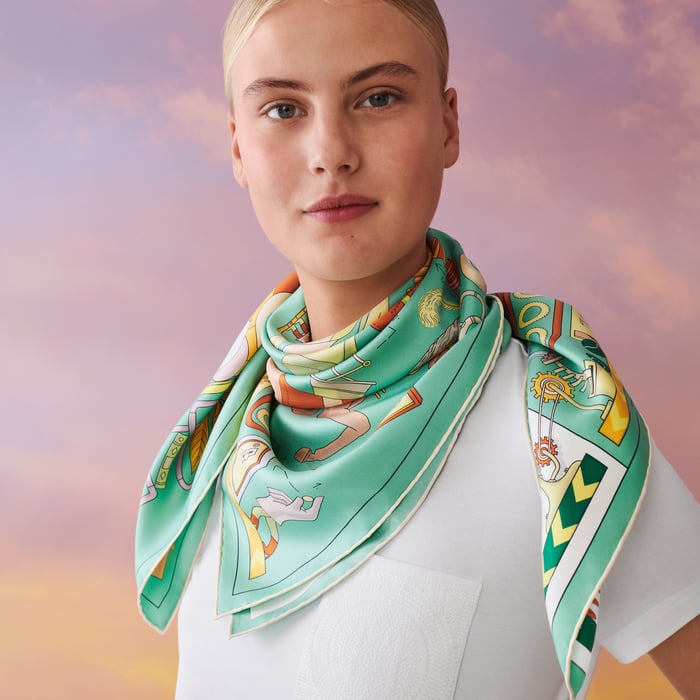 Tea for Two Scarf 90