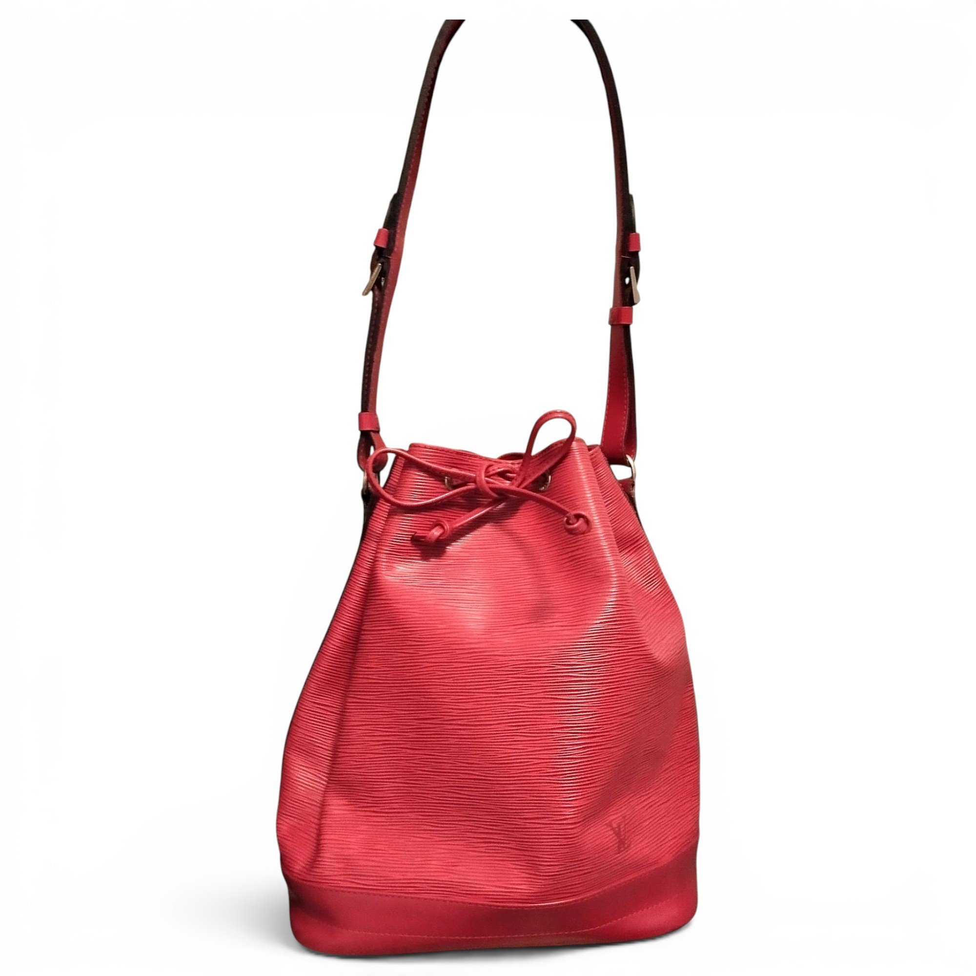 Noé leather handbag