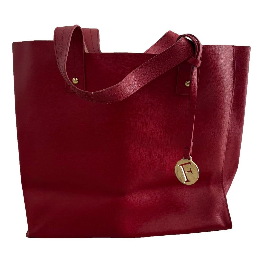 Leather tote