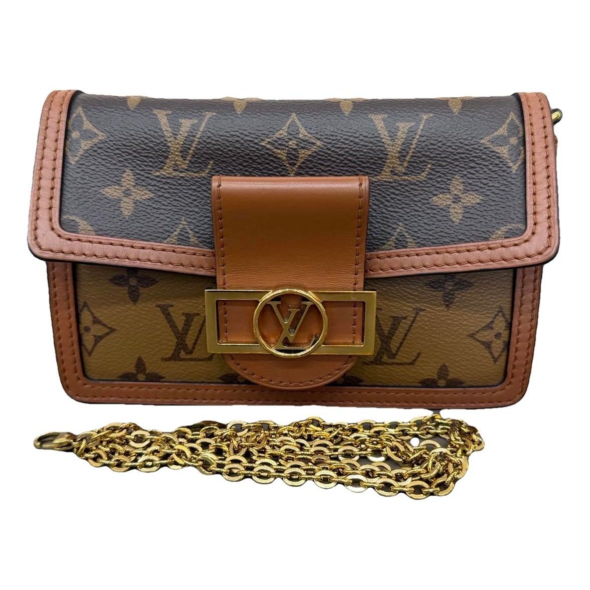 Dauphine leather handbag