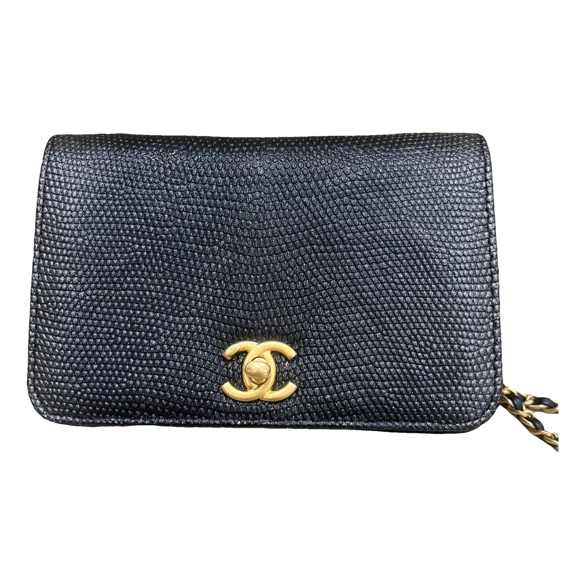 Timeless/Classique leather crossbody bag