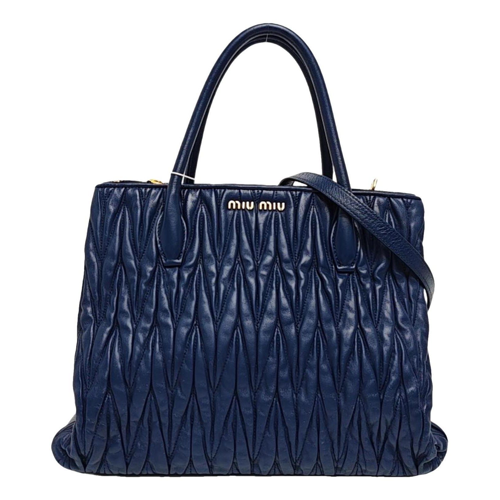 Matelassé leather crossbody bag