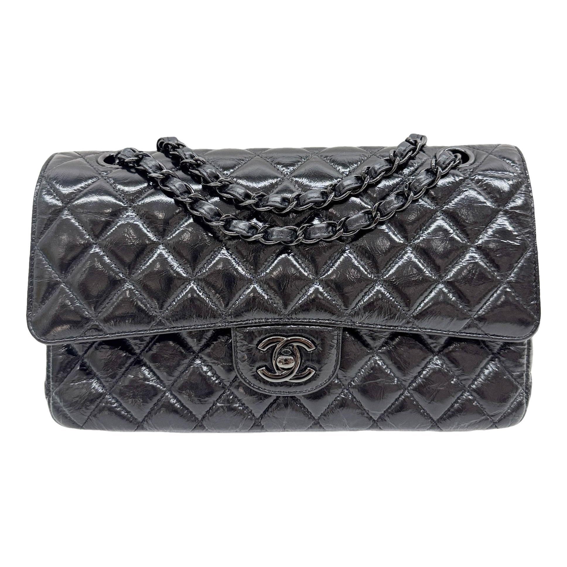 Timeless/Classique patent leather handbag