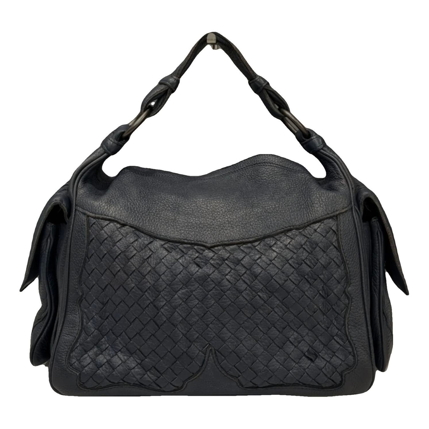 Veneta leather handbag