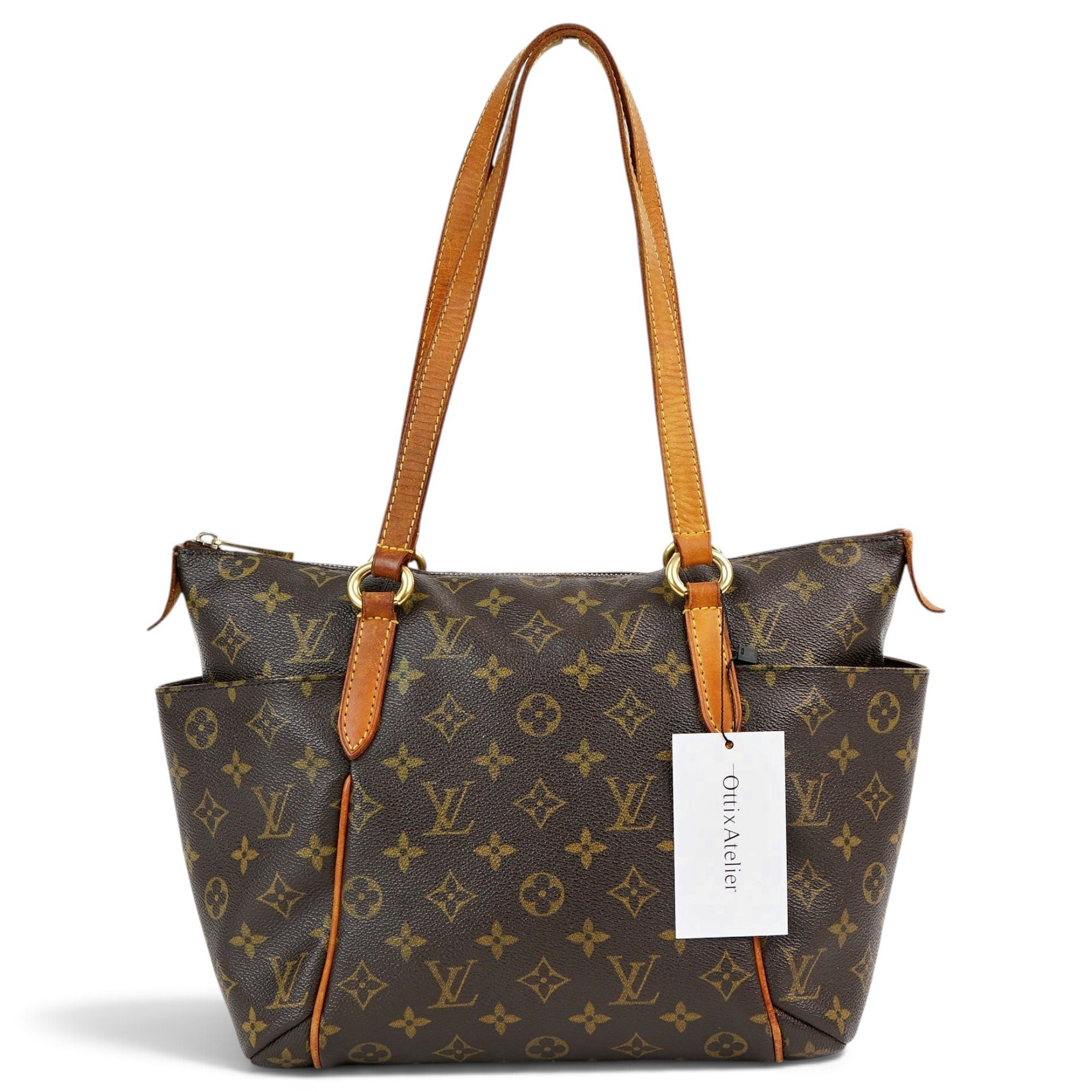Totally leather handbag