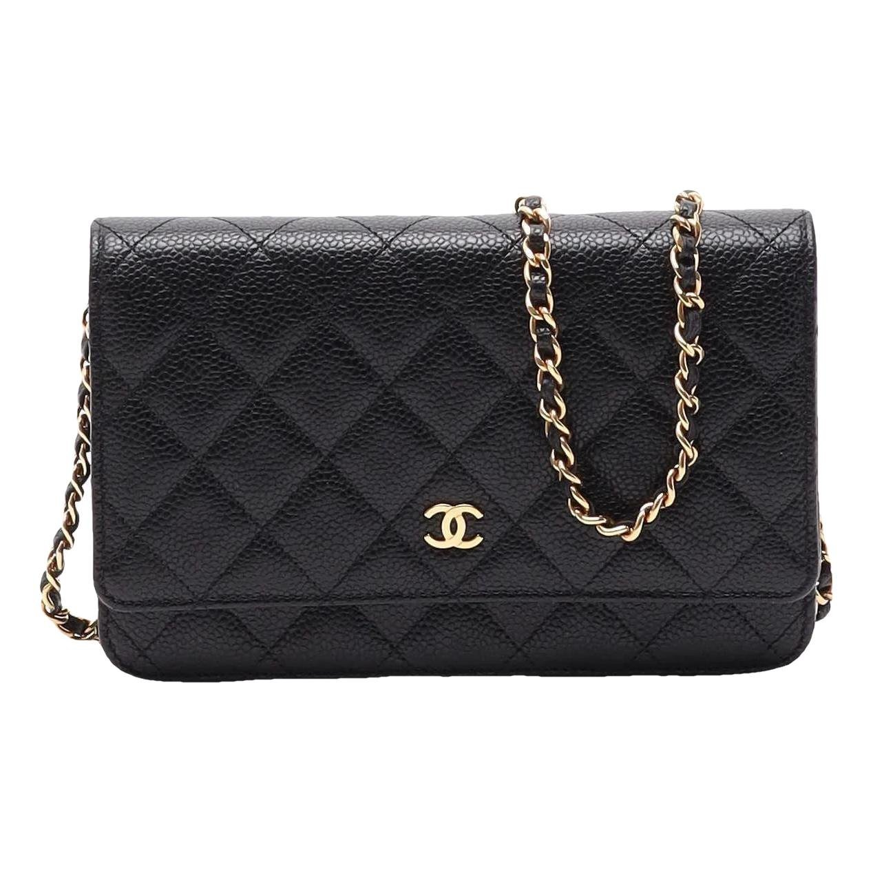 Wallet On Chain leather crossbody bag