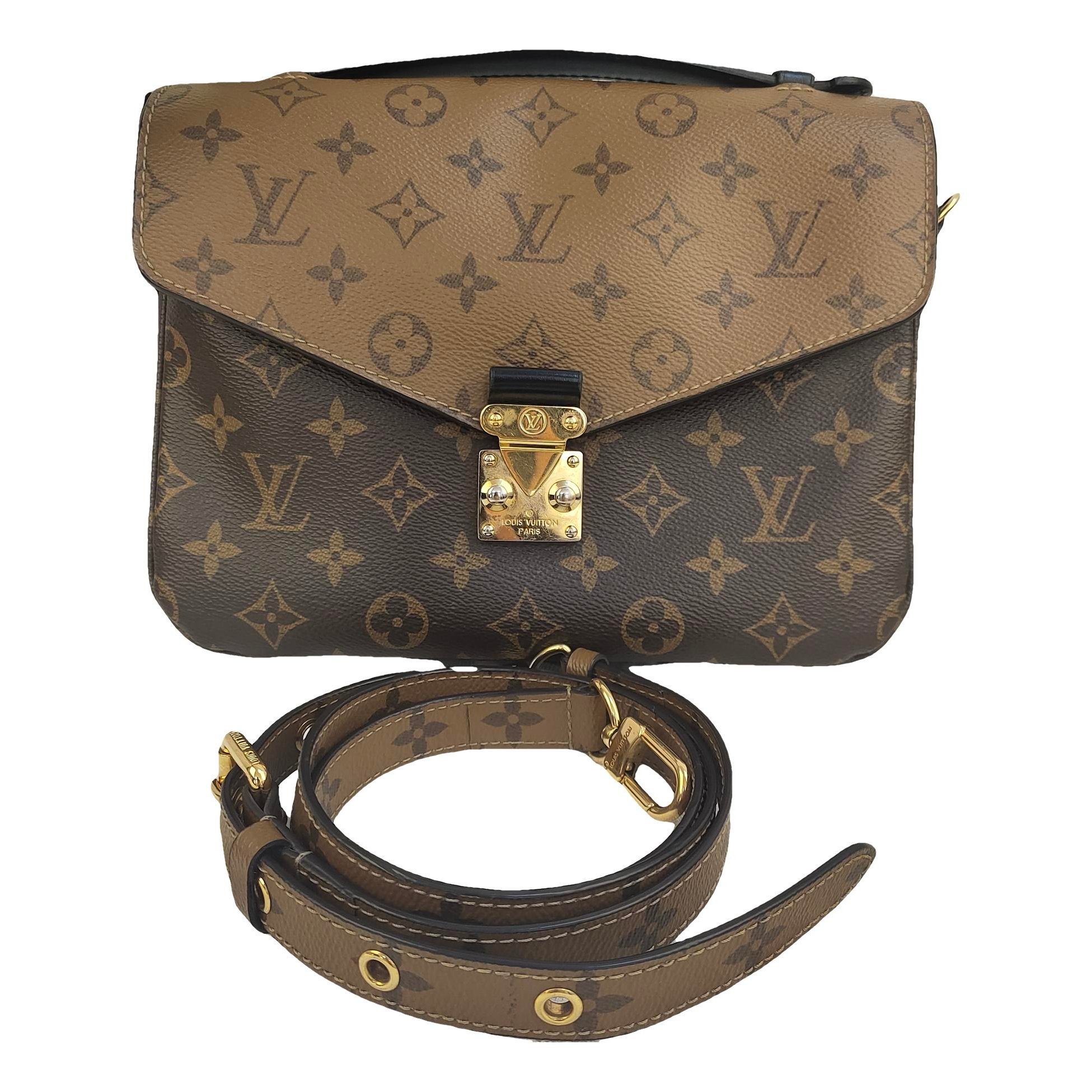Metis leather handbag