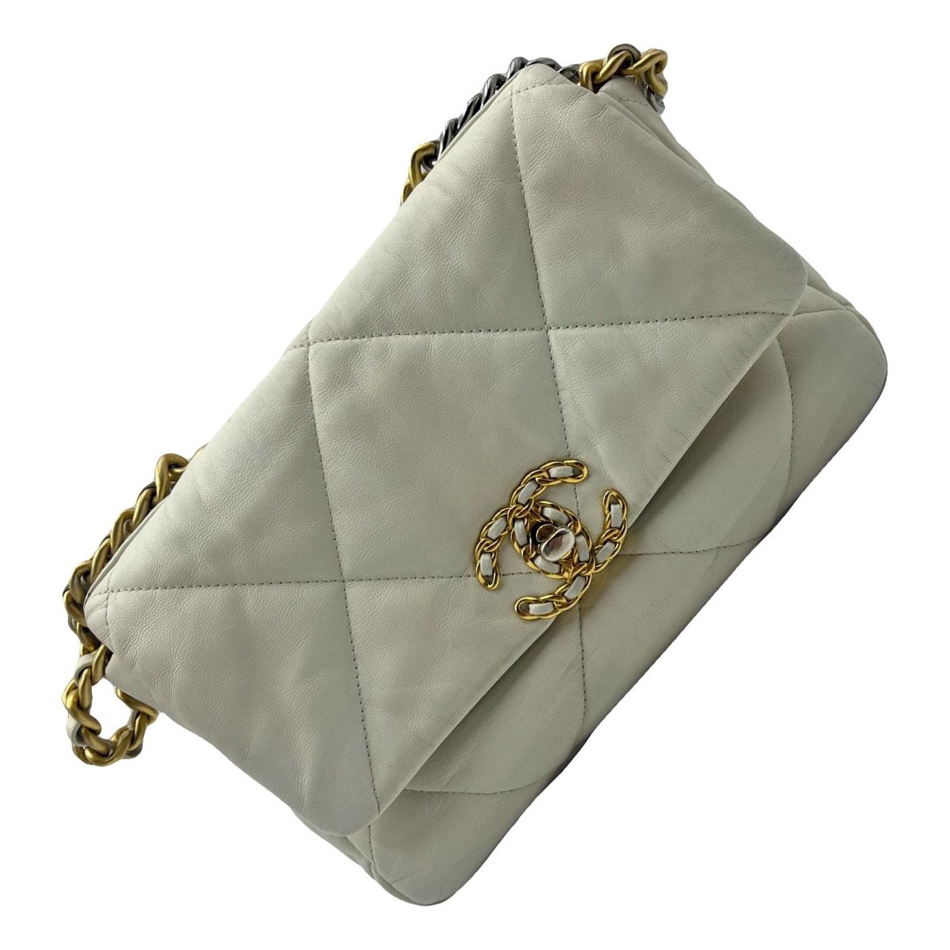 Chanel 19 leather handbag