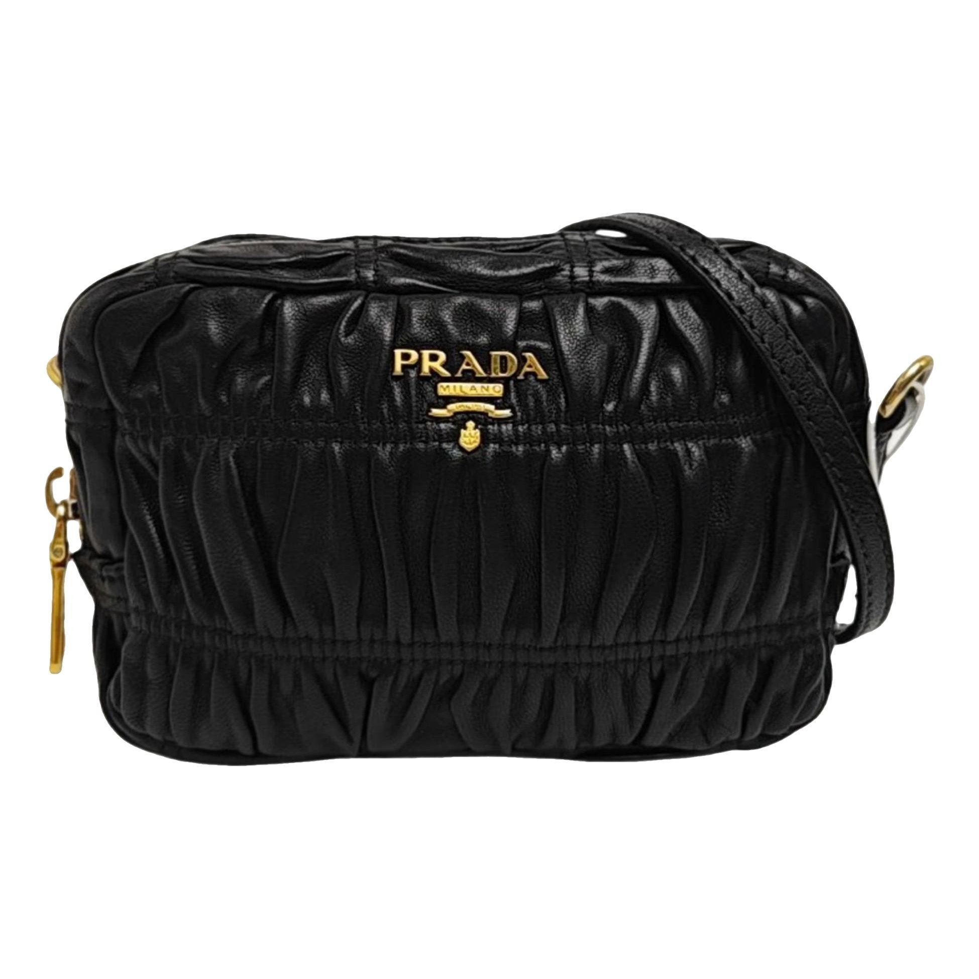 Diagramme leather crossbody bag