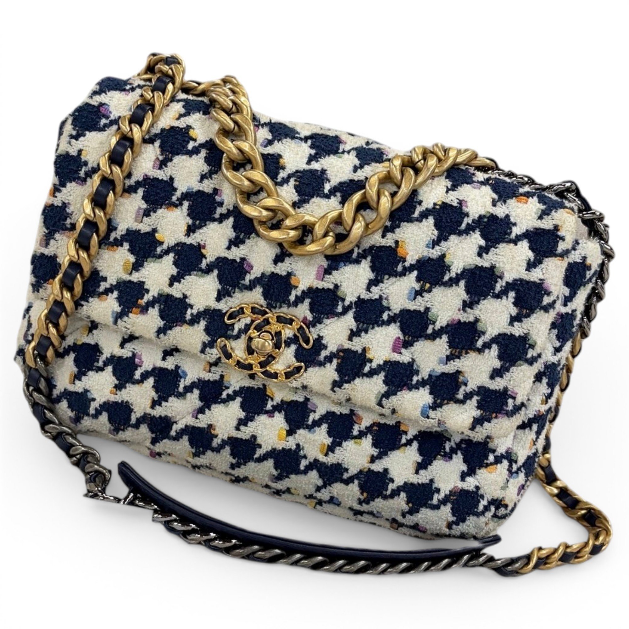 Chanel 19 cloth handbag