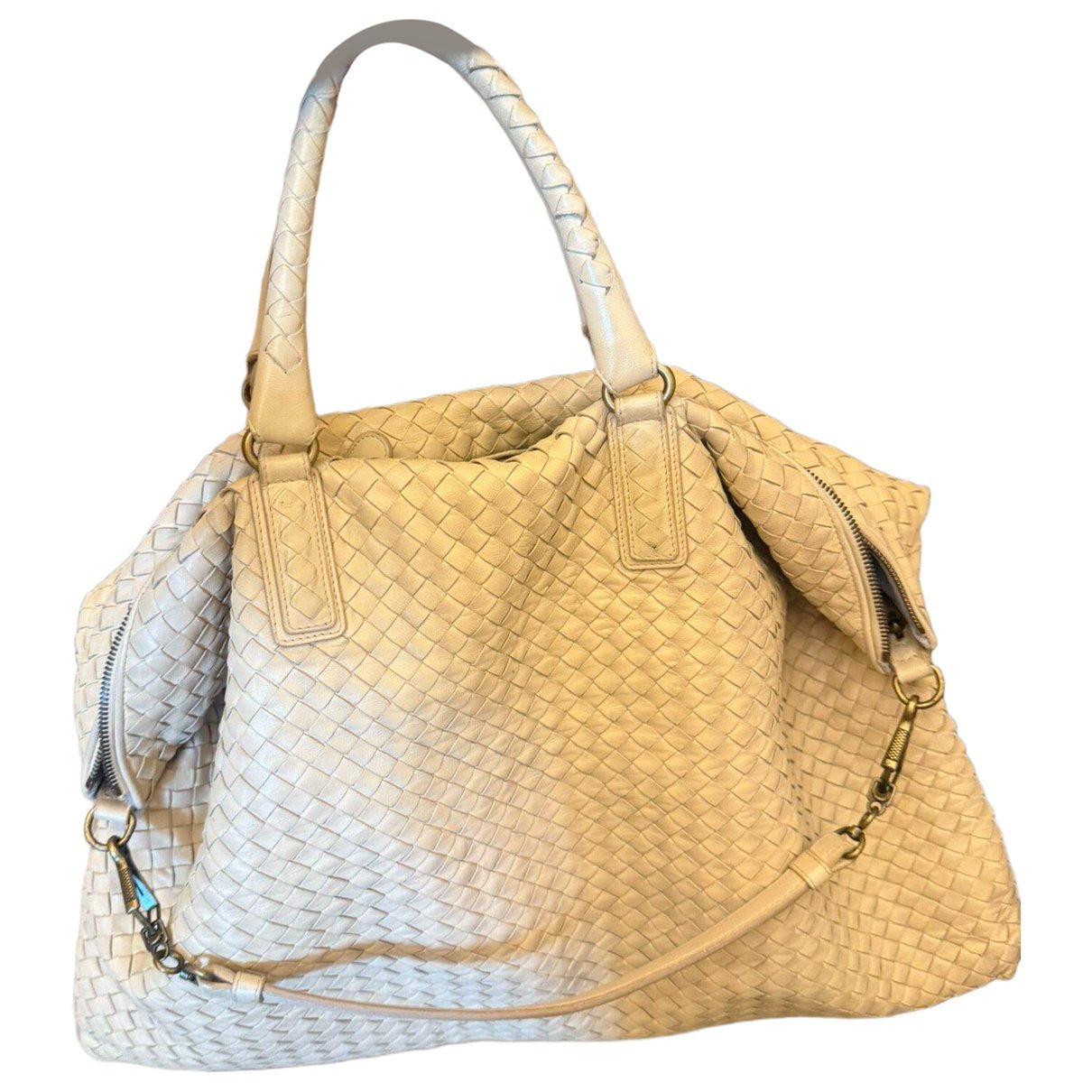 Veneta leather handbag
