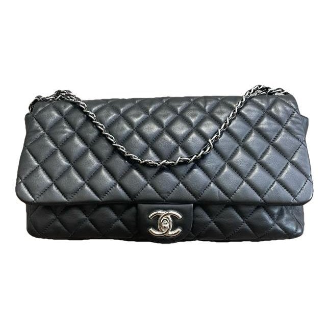 Timeless/Classique leather handbag