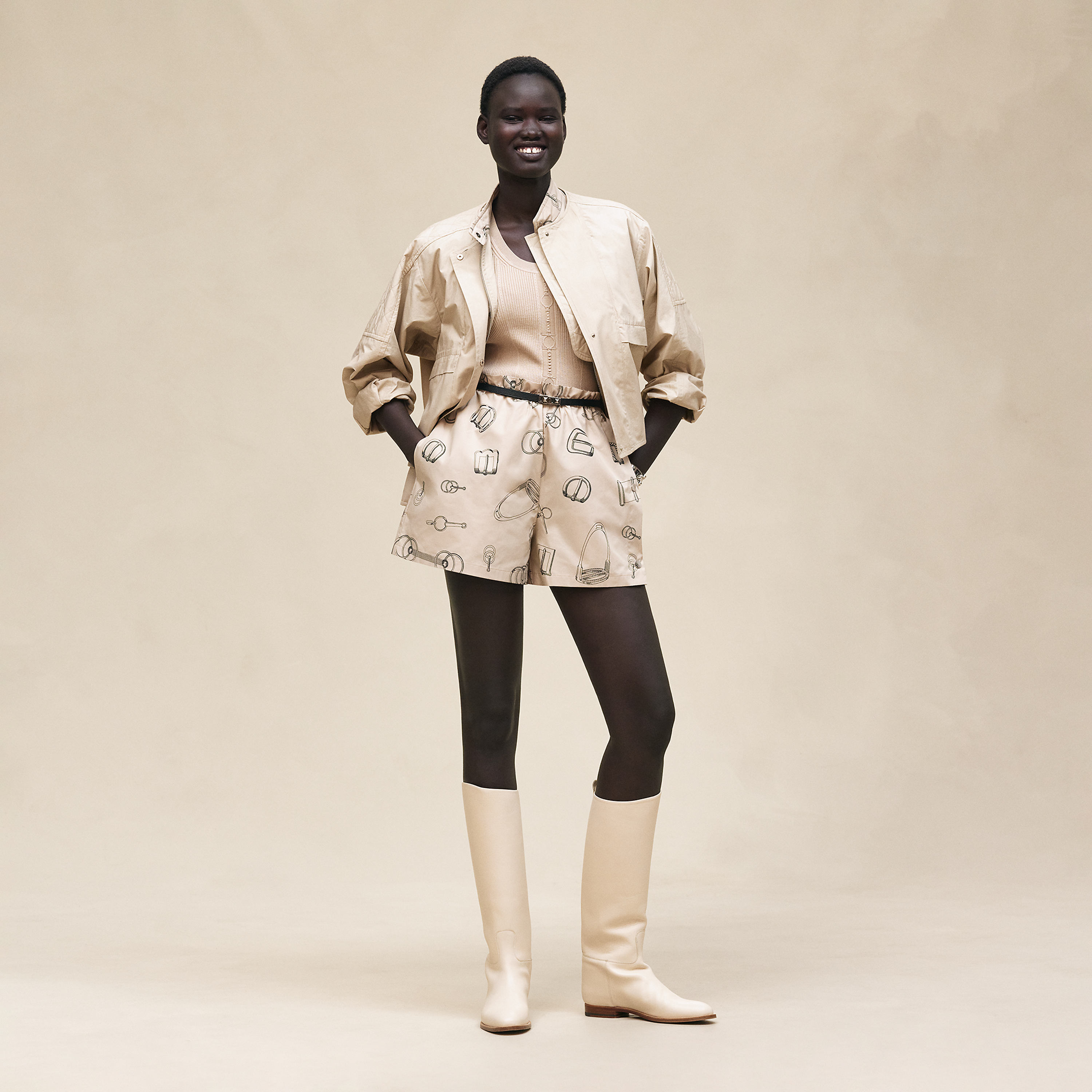 "Cahier du Colporteur" shorts with elastic waist