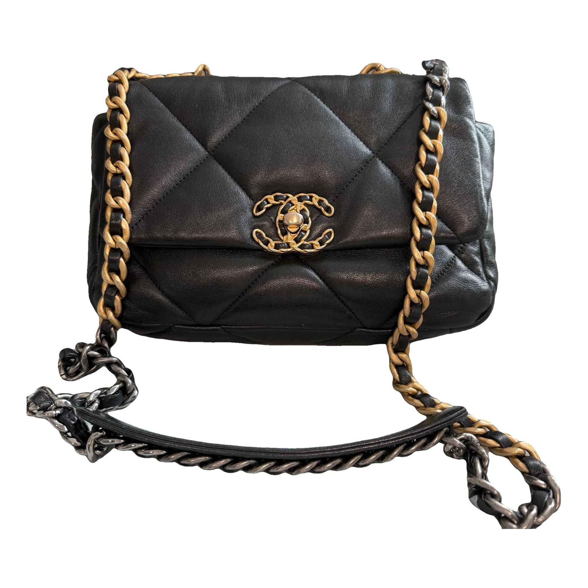 Chanel 19 leather handbag