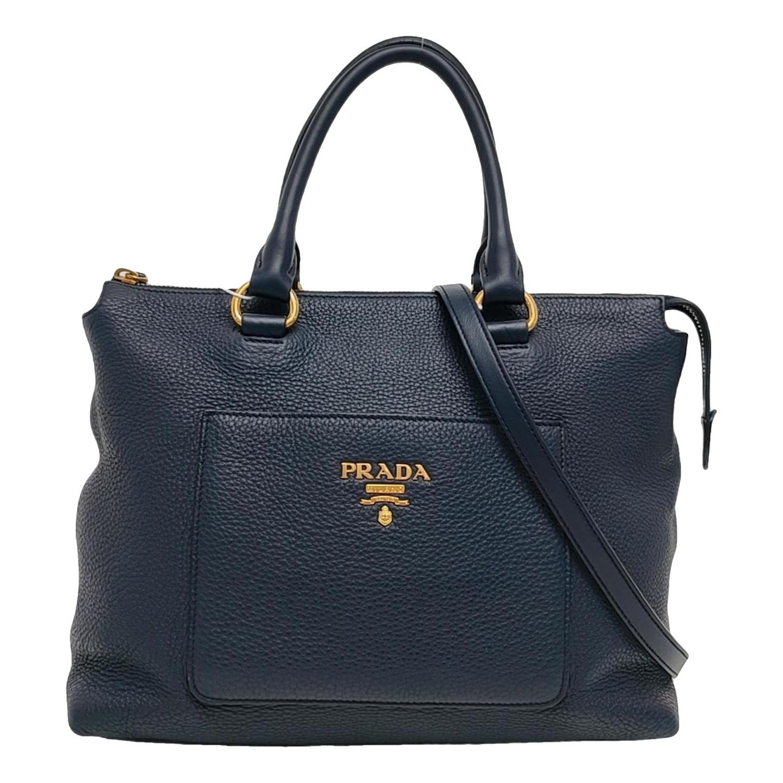 Monochrome leather crossbody bag